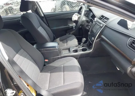 2015 Toyota Camry Le z USA, uszkodzony, nr VIN 4T4BF1FK8FR504126